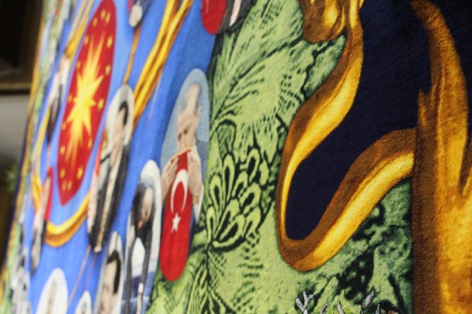 Cumhurbaşkanı Erdoğan Sevgisi Rekorluk Halıya Dokundu
