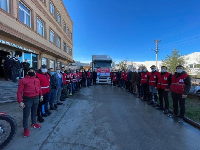 Trabzon’dan İdlip’e 8 Bin 887 Çift Ayakkabı