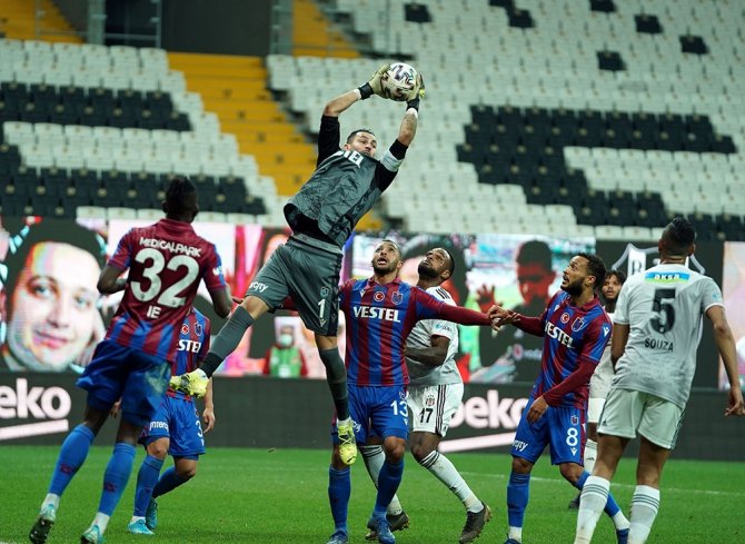 Süper Lig: Beşiktaş: 1 - Trabzonspor: 2 (Maç Sonucu)