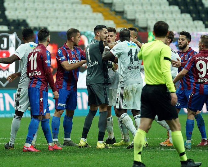 Süper Lig: Beşiktaş: 1 - Trabzonspor: 2 (Maç Sonucu)