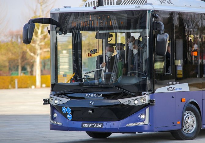 Cumhurbaşkanı Erdoğan, Sürücüsüz Elektrikli Otobüsün İlk Yolcusu Oldu