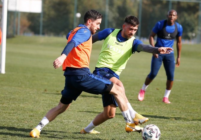 Yunus Mallı, Trabzonspor İle İlk Antrenmanına Çıktı