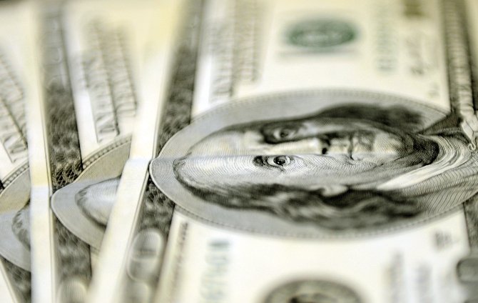 Dolar Ve Altında Düşüş Sürüyor