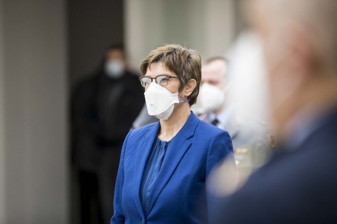 Almanya Savunma Bakanlığından Akar İçin Türkçe “Hoşgeldiniz” Paylaşımı