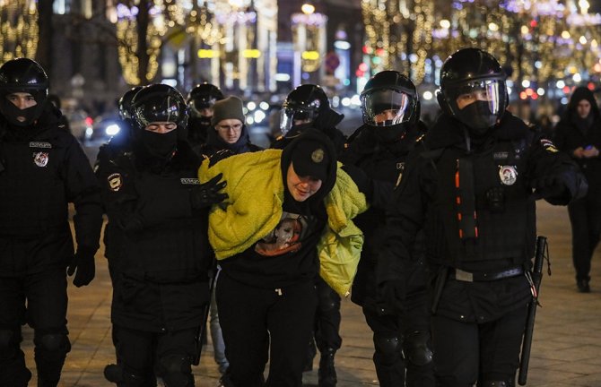 Rusya’da Navalny Destekçileri Mahkeme Kararının Ardından Sokaklara Döküldü