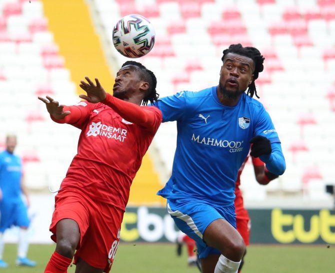 Süper Lig: Dg Sivasspor: 0 - Bb Erzurumspor: 0 (İlk Yarı)