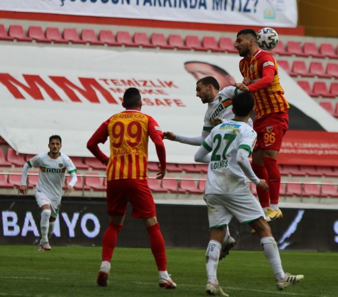 Hes Kablo Kayserispor: 0 - Aytemiz Alanyaspor: 0 (İlk Yarı)