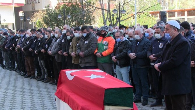 Su Arızası İçin Girdiği Çukurda Hayatını Kaybeden Belediye Çalışanı Son Yolculuğuna Uğurlandı