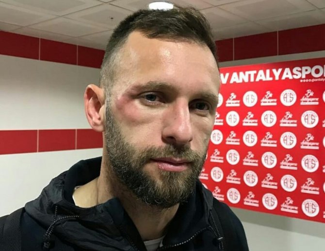 Antalyaspor’dan Sergen Yalçın’a Fotoğraflı Cevap