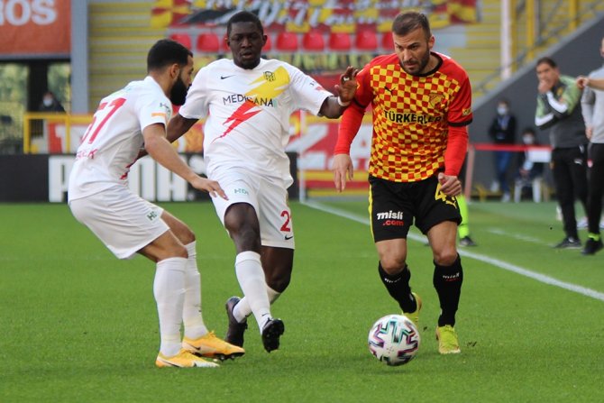 Süper Lig: Göztepe: 1 - Yeni Malatyaspor: 1 (İlk Yarı)