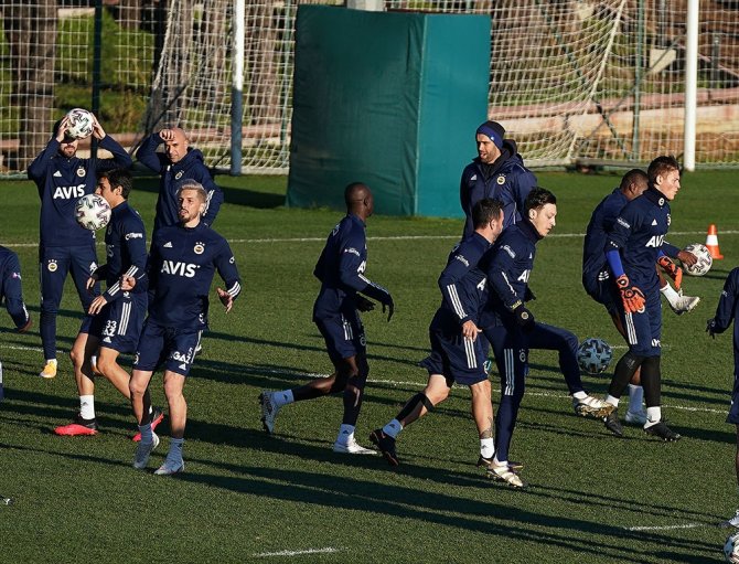 Fenerbahçe Derbi Hazırlıklarını Sürdürdü