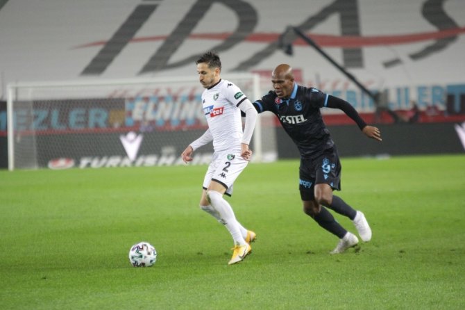 Süper Lig: Trabzonspor: 0 - Yukatel Denizlispor: 0 (İlk Yarı)