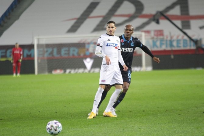Süper Lig: Trabzonspor: 0 - Yukatel Denizlispor: 0 (İlk Yarı)