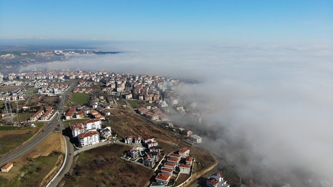 Marmara Denizine Sis Tabakası: Kartpostallık Görüntüler Oluştu