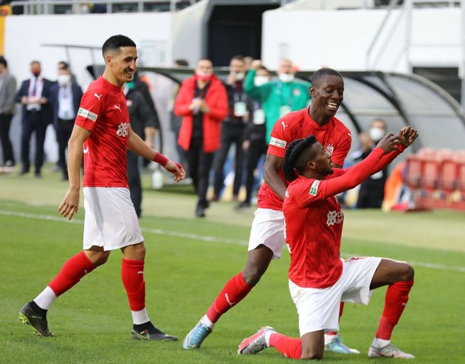 Süper Lig: Mke Ankaragücü: 1 - D.g Sivasspor: 4 (Maç Sonucu)