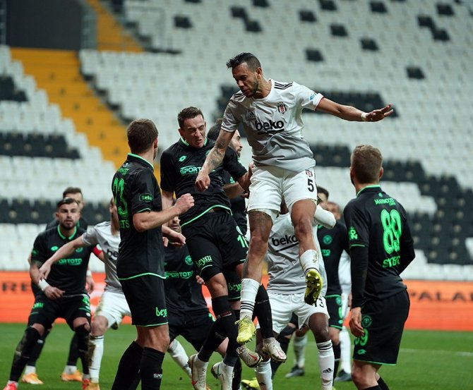 Süper Lig: Beşiktaş: 1 - İh. Konyaspor: 0 (Maç Sonucu)