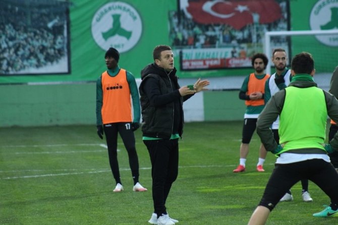 Hakan Keleş: “Sahaya Galibiyet İçin Çıkacağız”