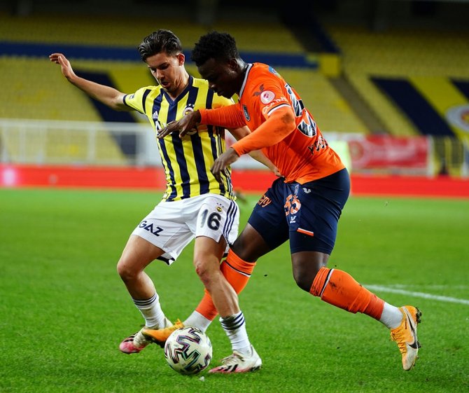 Ziraat Türkiye Kupası: Fenerbahçe: 0 - M.başakşehir: 1 (İlk Yarı)