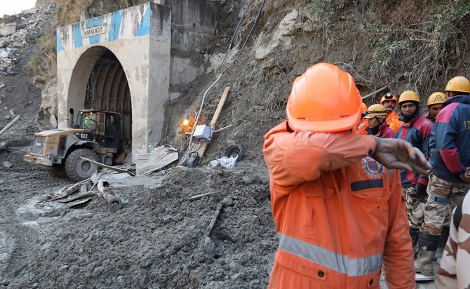 Hindistan’daki Buzul Felaketinde Ölü Sayısı 34’e Yükseldi