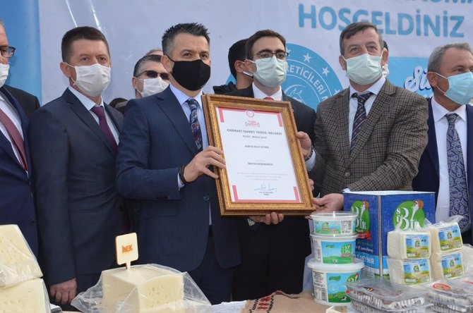 Bakan Pakdemirli: "Küçükbaş Yetiştiricilerine Bu Yıl 1 Milyarın Üzerinde Destek Vereceğiz"