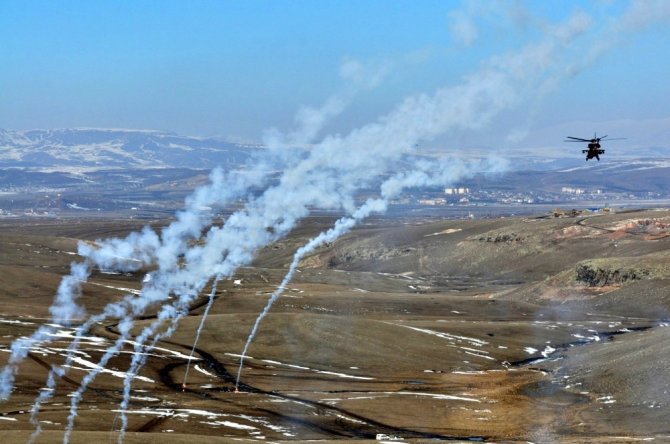 Bakan Akar: "Irak’ın Kuzeyinde En Son Terörist Etkisiz Hale Getirilinceye Kadar Mücadele Devam Edecek"