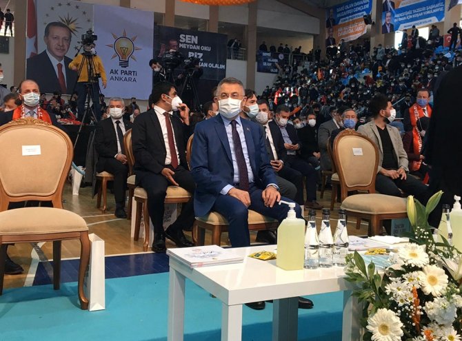 “Başka Ülkelerden Medet Umanlar, Hadsiz Açıklamalara Zil Takım Oynayan Basiretsizler Var”