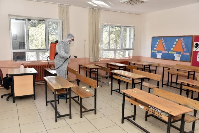 Gümüşhane’de Köy Okulları Öğrencilerini Bekliyor