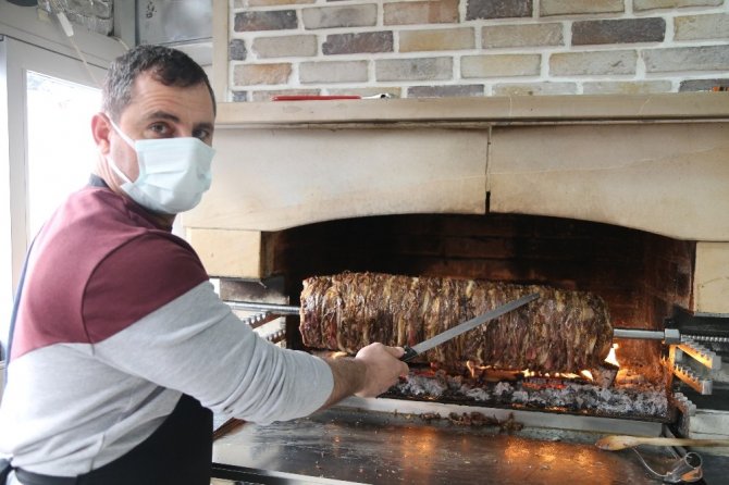 Korona Yasaklarında Artvin Dönerine Yoğun İlgi