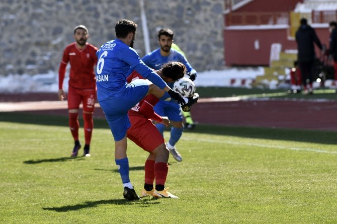 2. Lig Beyaz Grup: Gümüşhanespor: 2 - Ankara Demirspor: 3