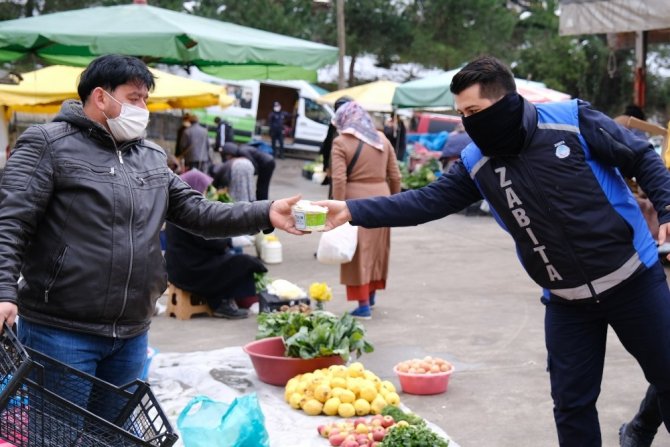 Giresun’da Pazarcı Esnafına Sıcak Çorba İkram Edildi