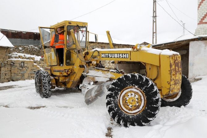 Gümüşhane’de Kapalı Köy Yolu Kalmadı