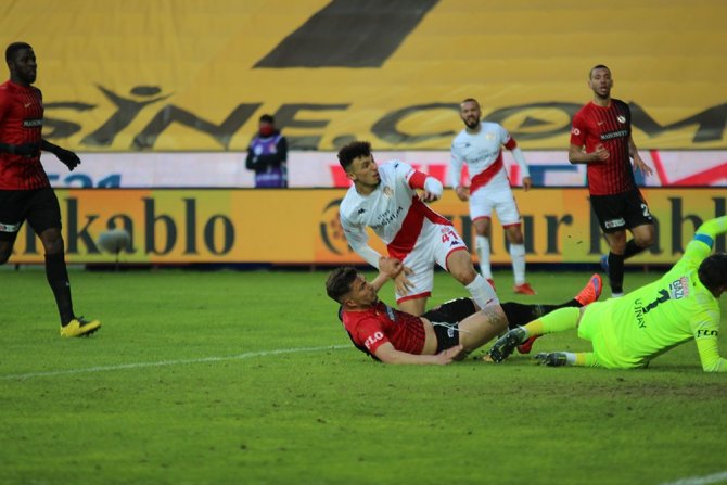 Süper Lig: Gaziantep Fk: 0 - Antalyaspor: 0 (Maç Sonucu)