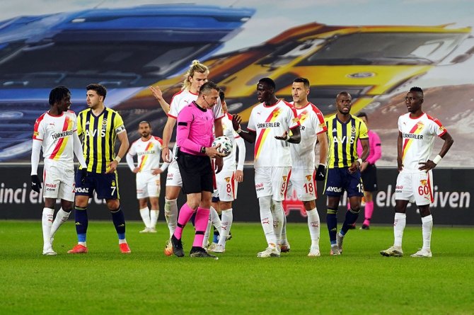 Süper Lig: Fenerbahçe: 0 - Göztepe: 1 (Maç Sonucu)