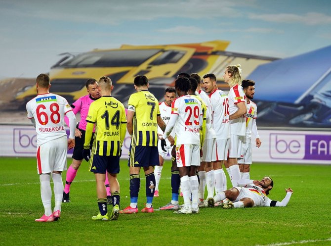 Süper Lig: Fenerbahçe: 0 - Göztepe: 1 (Maç Sonucu)