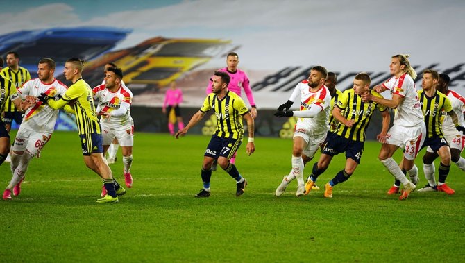 Süper Lig: Fenerbahçe: 0 - Göztepe: 1 (Maç Sonucu)
