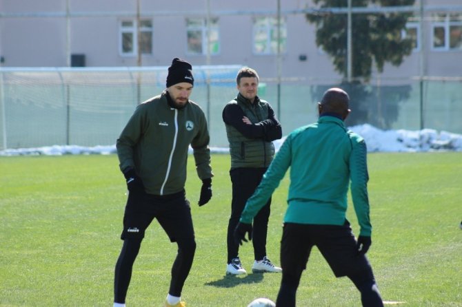 Hakan Keleş: “Bu Maçı Kazanırsak Süper Lig’e Yüzde 80 Yaklaşmış Olacağız”