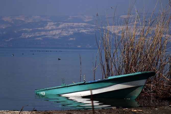 Sapanca Gölü Yükseldi, Karaya Oturan Kayıklar Suyla Buluştu