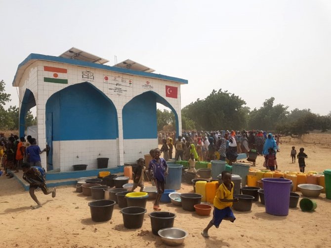 Türkiye Diyanet Vakfı Nijer’de 15 Su Kuyusu Açtı