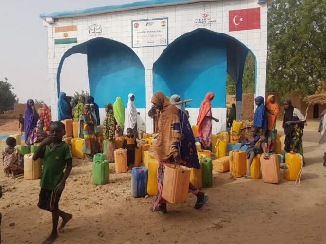 Türkiye Diyanet Vakfı Nijer’de 15 Su Kuyusu Açtı