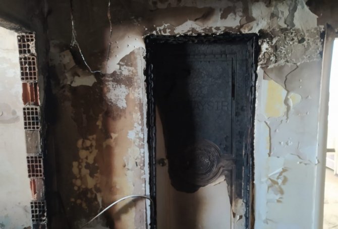 Kızıltepe’deki Otel Yangınında Müşterilerin Kaçış Anı Güvenlik Kamerasına Yansıdı