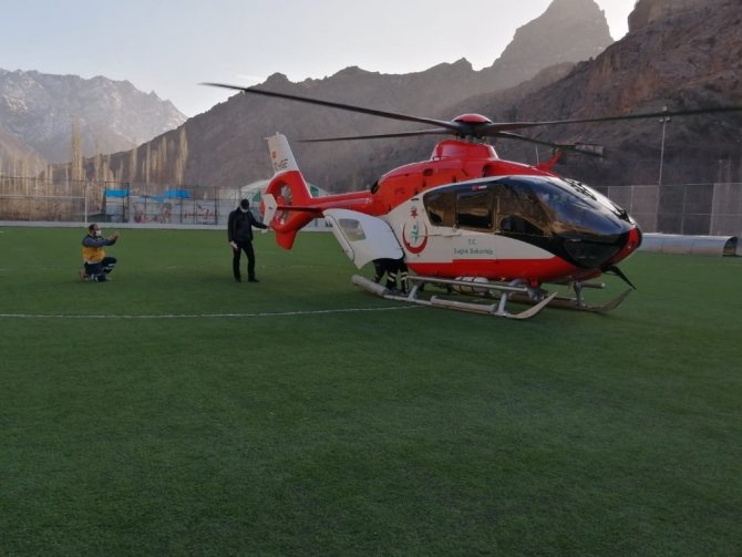 Patpat Kazasında Yaralandı, Ambulans Helikopterle Erzurum’a Sevk Edildi