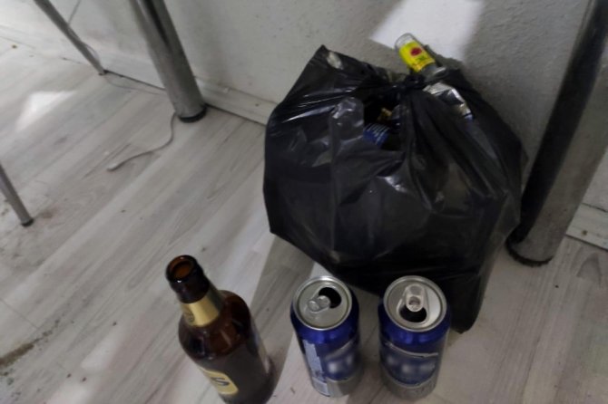 Kısıtlama Gününde Alkollü Eğlence Yapan Şahıslara 20 Bin Lira Ceza