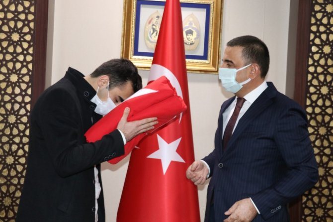 Çanakkale Şehitliğine Götürülecek Şanlı Türk Bayrağı Siirt’ten Yola Çıktı