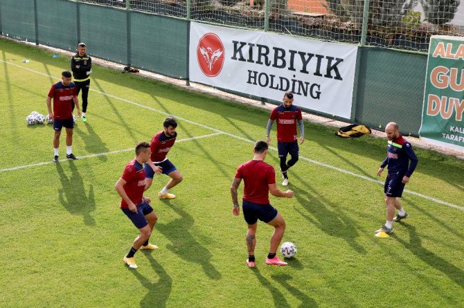 Alanyaspor Kötü Gidişatı Durdurmak İstiyor
