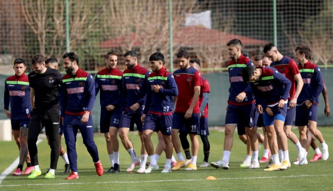 Alanyaspor Kötü Gidişatı Durdurmak İstiyor