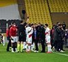 Kadıköy’de Maç Sonu Saha Karıştı