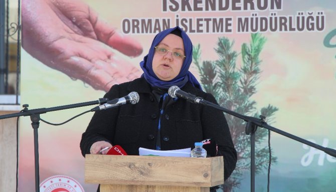 Bakan Selçuk: "Eşini Darbeden Caninin En Ağır Cezayı Alması İçin Hukuki Süreçlerin Takipçisi Olacağız"
