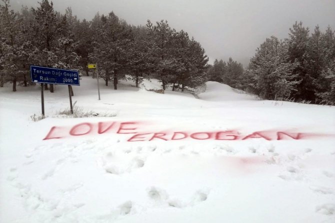 2 Bin Metreye ‘Love Erdoğan’ Yazdı