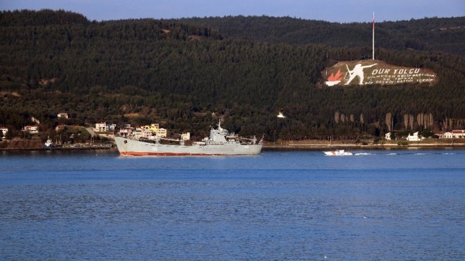 Rus Savaş Gemisi ‘Saratov’ Çanakkale Boğazı’ndan Geçti