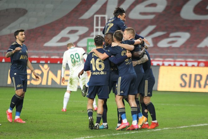 Süper Lig: Konyaspor: 0 - Fenerbahçe: 3 (Maç Sonucu)